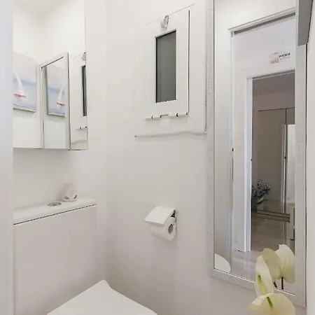 Apartman Uhc Rodas *